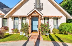 4402 E TURNEY Avenue, Phoenix, AZ 85018
