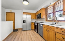 235 E Franklin, Denver, IA 50622