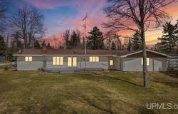 7405 Sunset S.75 Lane, Rapid River, MI 49878
