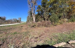 8990 Lake Drive, Lathrop, MO 64465