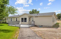 410 E Custer St, Mackay, ID 83251