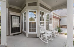 6142 Longleaf Drive, Hoschton, GA 30548
