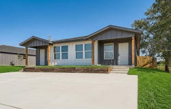 113 Fisher St, Elgin, TX 78621