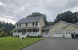 82 Dutton Road, Pelham, NH 03076