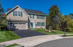 1102 AUTUMNVIEW Lane, POTTSTOWN, PA 19464