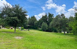 404 Valley View Dr, La Grange, TX 78945