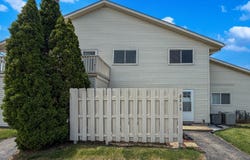 2345 Carnation Drive, Crest Hill, IL 60403