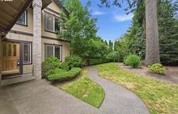 2675 NE CLEVELAND Ave, Gresham, OR 97030