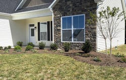 40 GLENAIRE Road, BUNKER HILL, WV 25413