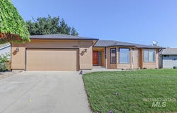 1560 E Falconrim Ct, Eagle, ID 83616