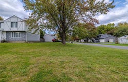 400 Helfer Lane, Minoa, NY 13116