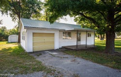 115 State Highway 39, Greenfield, MO 65661