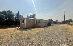 5651 Hooper Rd, Weldon, CA 93283