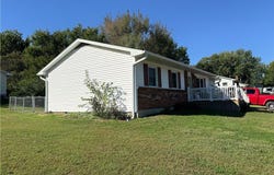 602 W Champain Street, Eldon, MO 65026