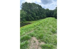 1000 Kingsway Drive, King, NC 27021