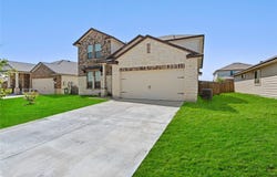 105 GREEN JAY Dr, Jarrell, TX 76537