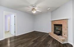304 E Hansen Court, Independence, MO 64055