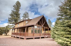 2010 CHRISTMAS PINE Road, Overgaard, AZ 85933