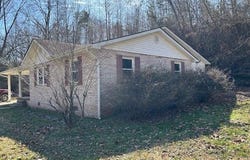 5287 State Highway 2, Olive Hill, KY 41164