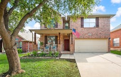 4952 Paddock Drive, Fort Worth, TX 76244