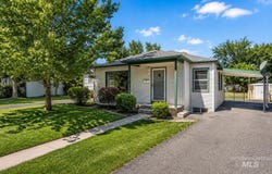 611 N Riverview Dr, Boise, ID 83712