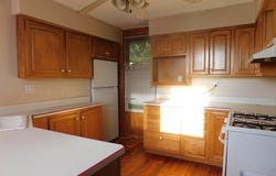 75 E Bridge Street, Berea, OH 44017