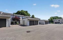 1420 Roxburgh Avenue, East Lansing, MI 48823