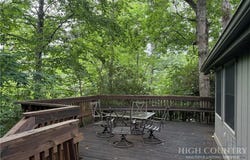 96 Hickory Lane, Newland, NC 28657