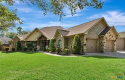 249 Post Oak Bend, Inez, TX 77968