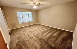1031 N Chenango Street, Angleton, TX 77515