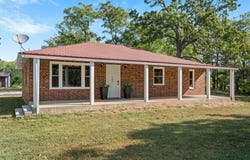 761 E Dade 154, Everton, MO 65646
