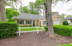 214 Washington Circle, Lake Forest, IL 60045