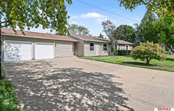 2506 Ponca Point, Plattsmouth, NE 68048