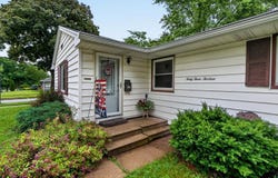 4313 School Road, Madison, WI 53704-1309