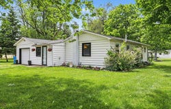 59446 Manor Road, Colon, MI 49040
