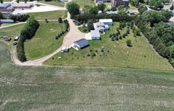 408 E Elm St, Bloomfield, NE 68718