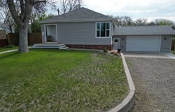 1020 River Ave, Glendive, MT 59330