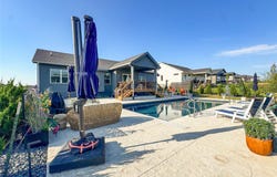 17763 Valleyview Drive, Clive, IA 50325