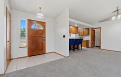 927 Elderwood Lane, Lemoore, CA 93245