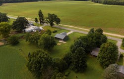 13805 Riverside Drive, Constantine, MI 49042