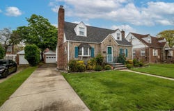 91 Lutz Drive, Valley Stream, NY 11580
