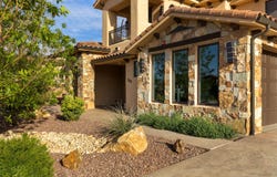385 E ENTRADA Dr, Virgin, UT 84779