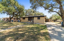 708 E Main Street, Sinton, TX 78387