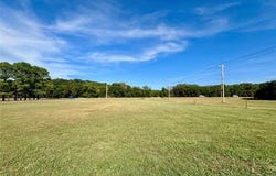 300 S Hwy 82 S, Locust Grove, OK 74352