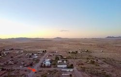 1008 N Ordenar St, Marfa, TX 79843