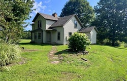 4450 Barnett Ridge Rd, Fleming, OH 45729