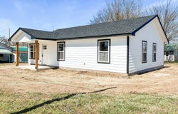 401 W Cherokee St, Jay, OK 74346