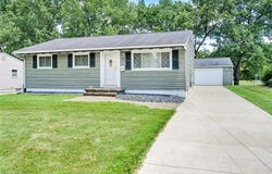 751 Dresden Drive, Hubbard, OH 44425