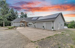 20265 SE POCO Ln, Amity, OR 97101