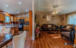 208 N Foss Ave, Sioux Falls, SD 57110-2786